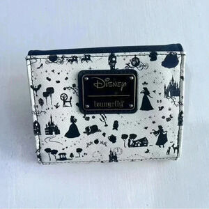 Loungefly official princesses black white trifold wallet‎ collection Disney